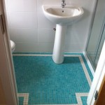 aquamarine-floor-bathroom